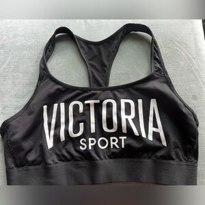 Victoria sport sports bra